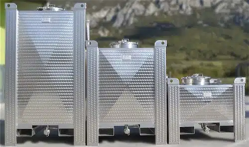Cuves de transport enpilables